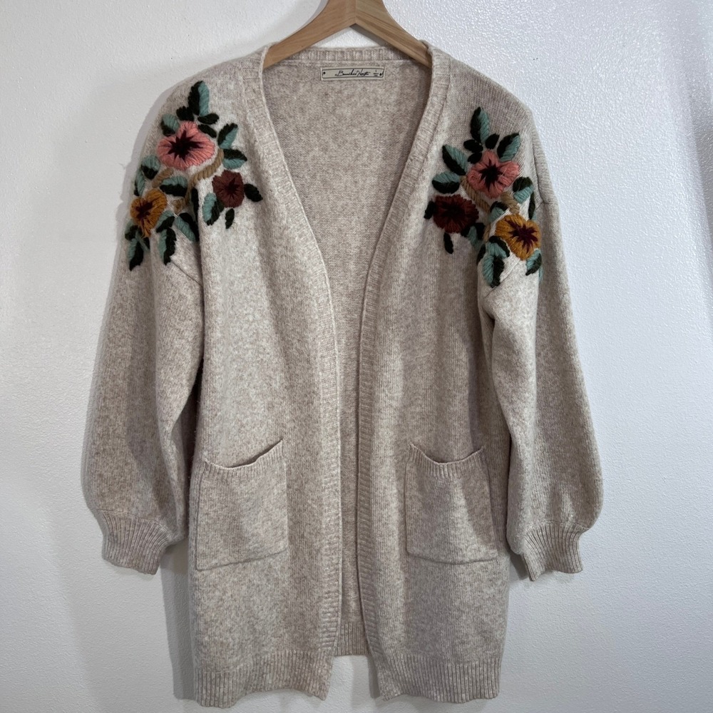 Boundless North Beige Floral Embroidered Knit Cardigan Sweater Women's Large - Picture 2 of 10